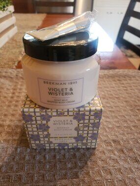 BEEKMAN 1802 “VIOLET & WISTERIA” WHIPPED BODY CREAM. 16oz. NEW SEALED